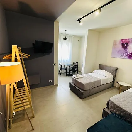 Five Top Location شكودر