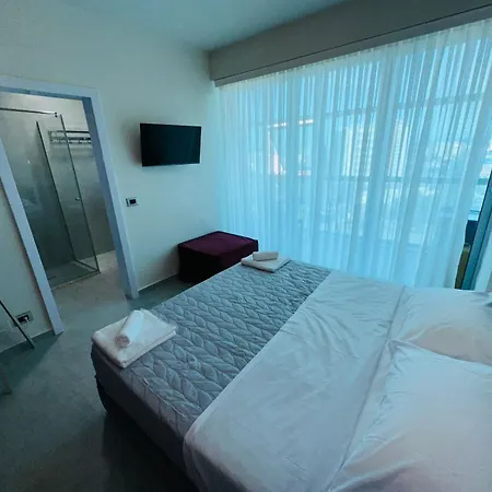 Five Top Location 아파트 Shkodër