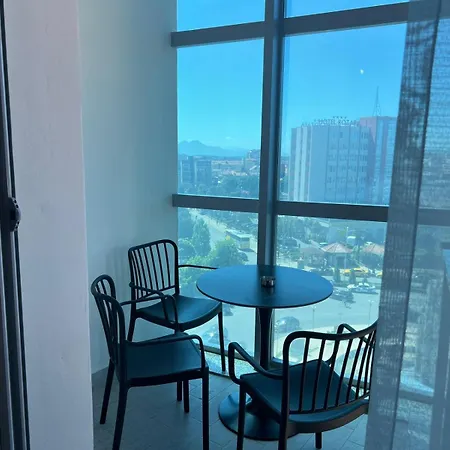 Five Top Location 아파트